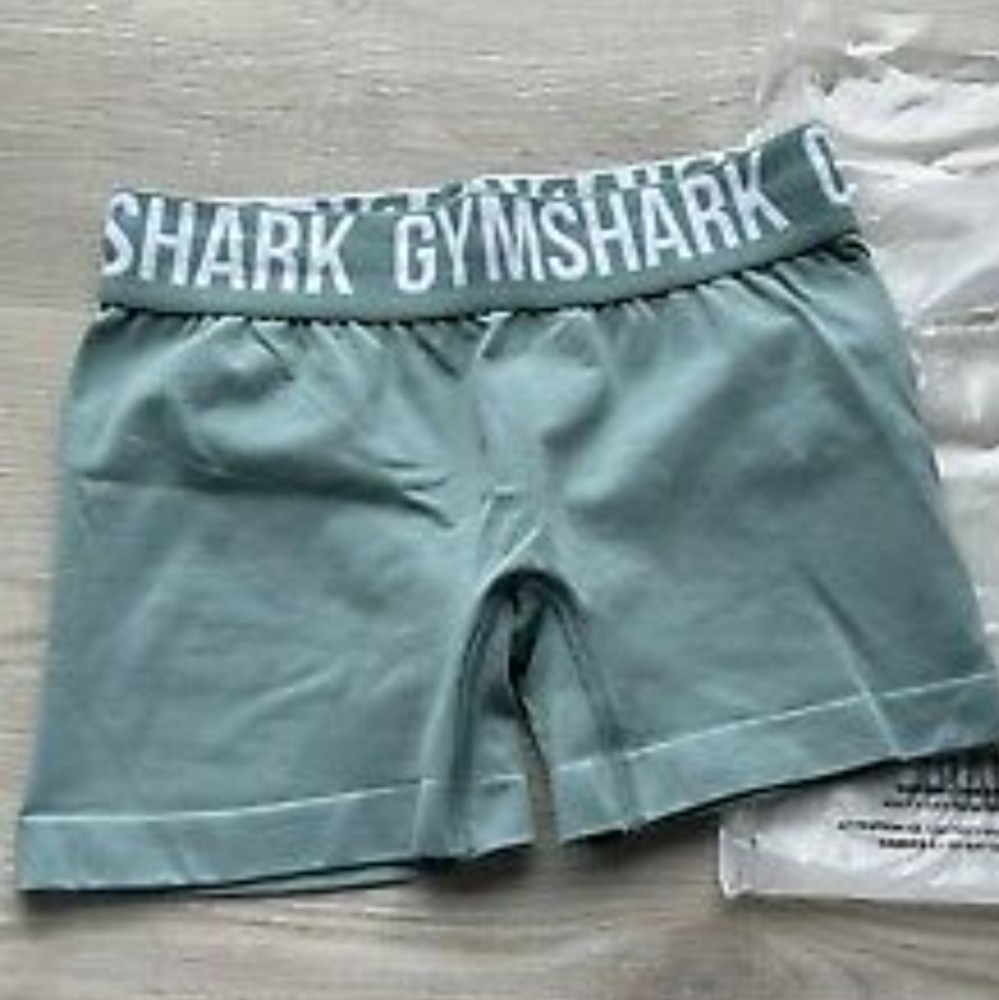 Gymshark Fit Seamless Shorts M NWT